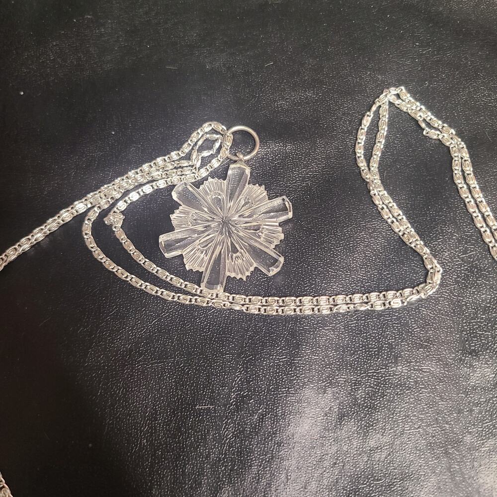 Vintage 90s Gorham Silver Crystal Snowflake Pendant on a Multi-Silver Chain